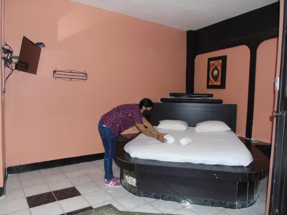 Hotel Imperial Guayaquil Esterno foto