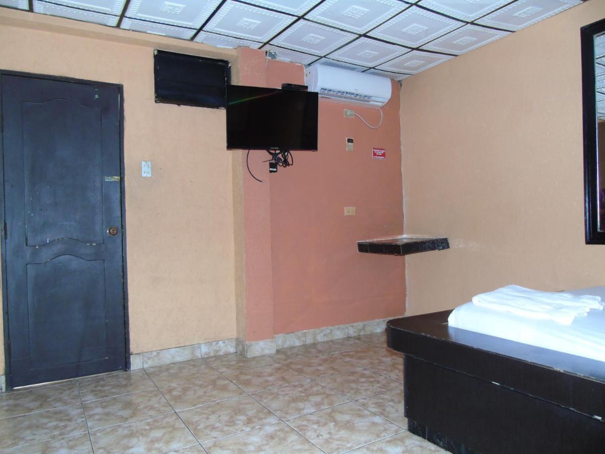 Hotel Imperial Guayaquil Esterno foto