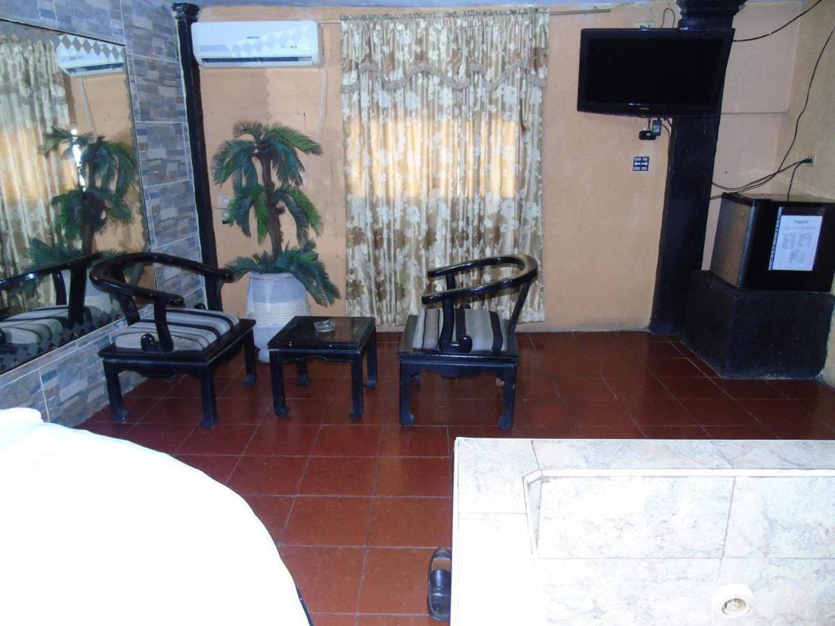 Hotel Imperial Guayaquil Esterno foto