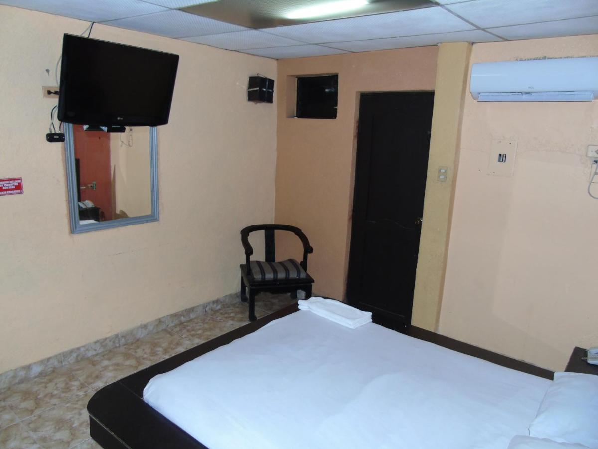 Hotel Imperial Guayaquil Esterno foto