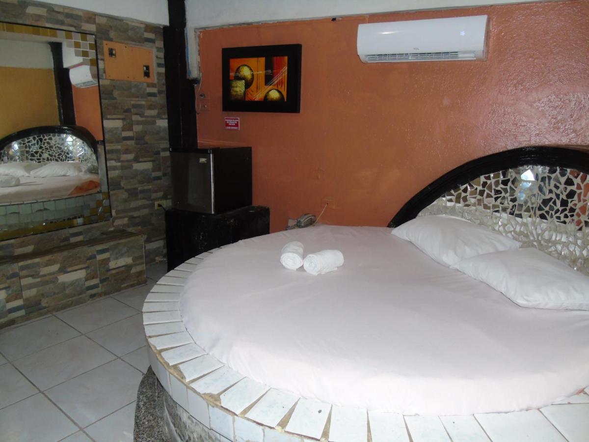 Hotel Imperial Guayaquil Esterno foto