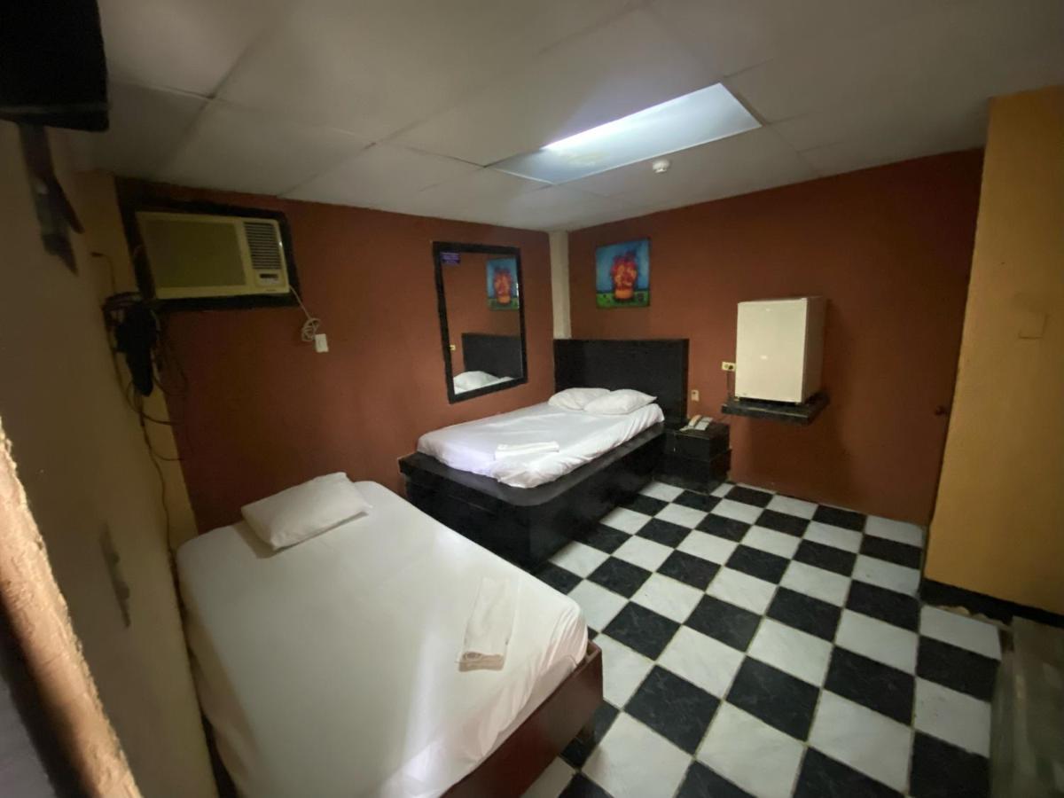 Hotel Imperial Guayaquil Esterno foto