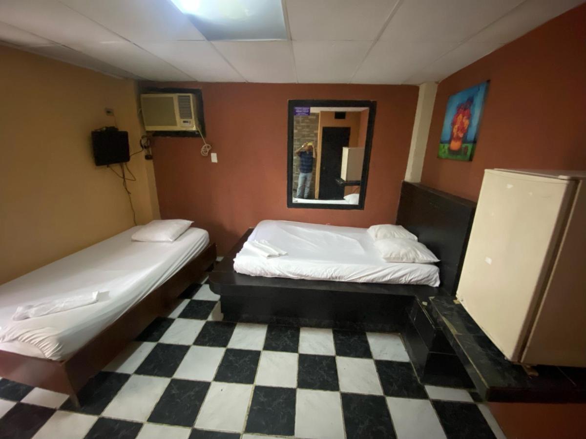 Hotel Imperial Guayaquil Esterno foto